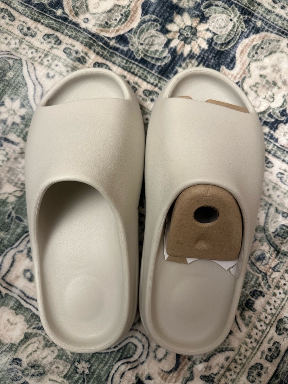 YZY YS-01 Cream Slides – Size 8 Women – New / Never Worn